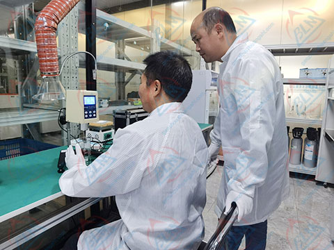 化学仪器校准图片