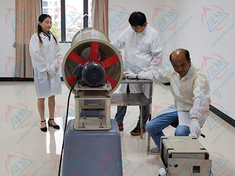 光学仪器校准图片