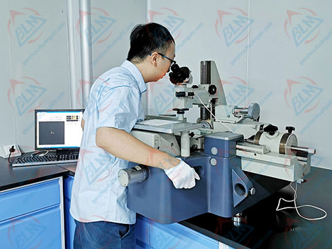 制造业仪器检定图片
